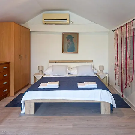 度假居 Aballon By Interhome *